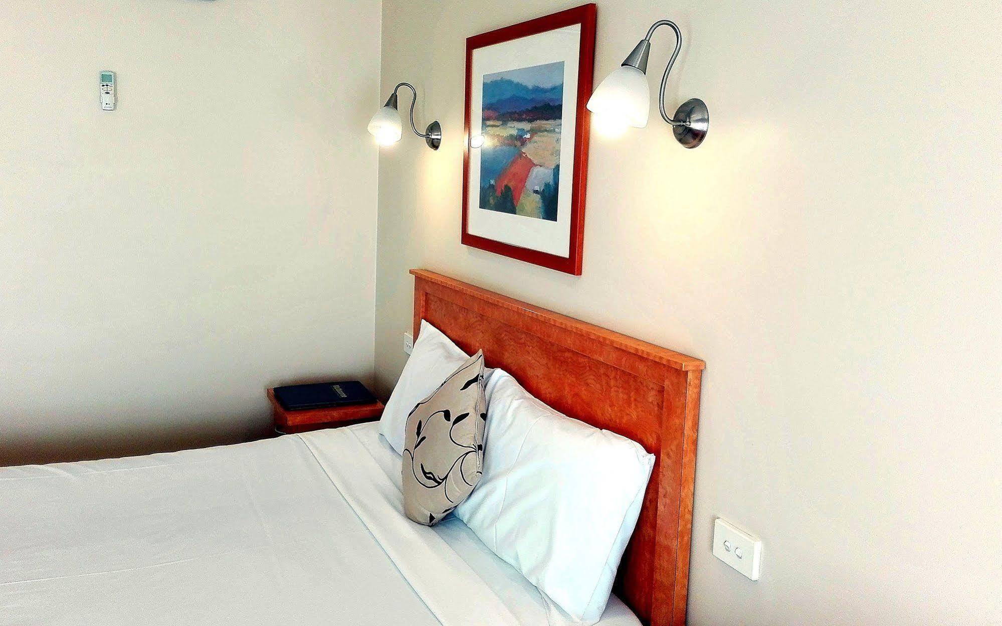 Glen Hotel 3*